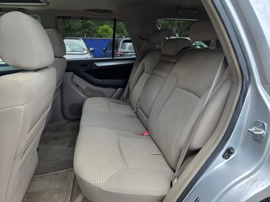 Used 2008 Silver Toyota SR5 image 15