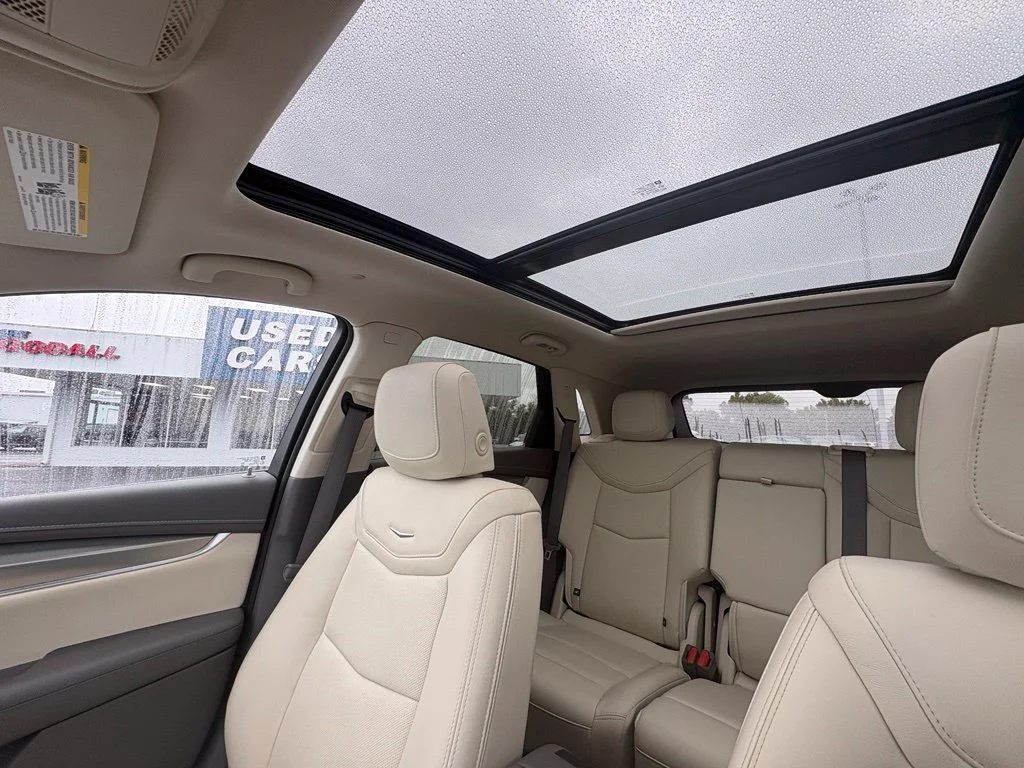 Used 2023 CRYSTAL WHITE TRICOAT Cadillac AWD Premium Luxury image 20