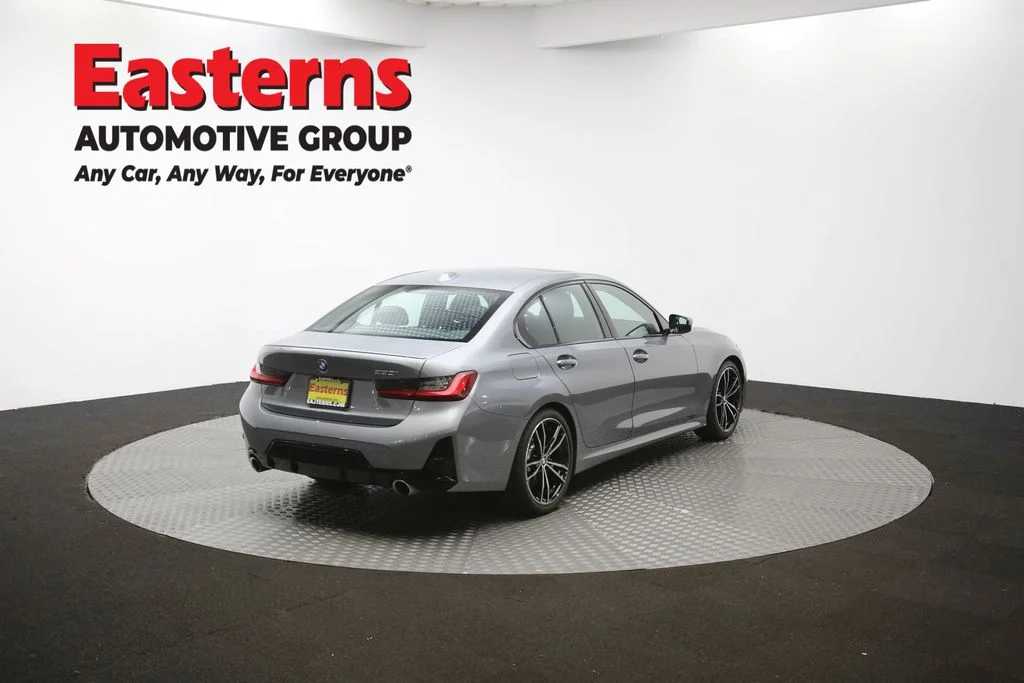 Used 2023 Gray BMW 330i image 40