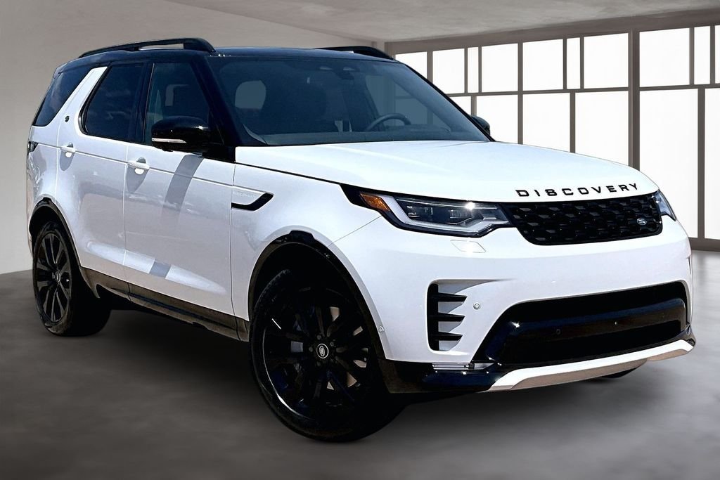 New 2026 Fuji White Land Rover Dynamic SE image 2