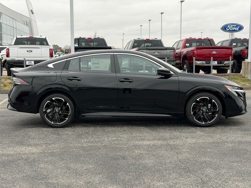 New 2026 Super Black Nissan SR image 3