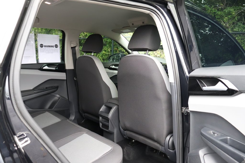 2024 Volkswagen Taos S - Photo 43