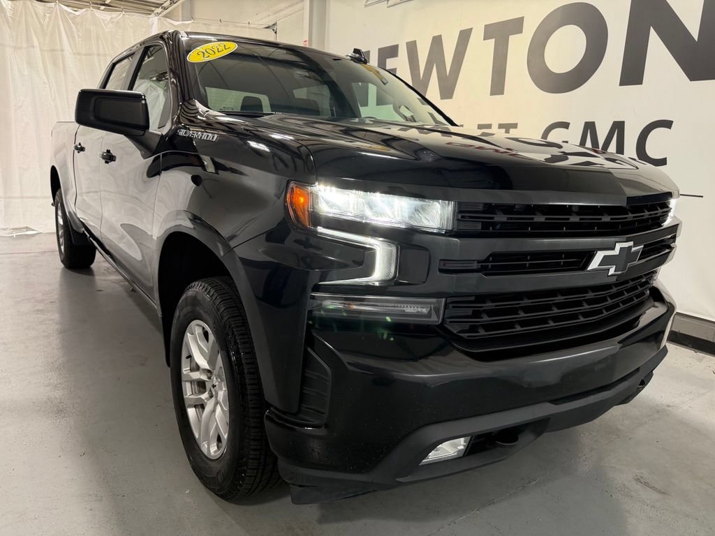 Used 2022 Black Chevrolet RST image 40