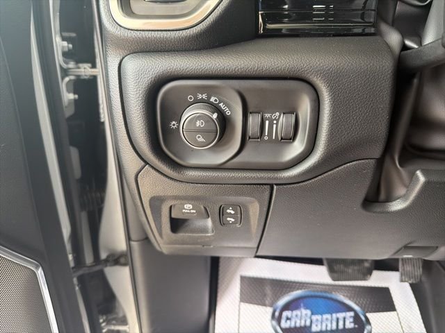 New 2026 Silver Zynith Exterior Paint RAM Laramie image 15