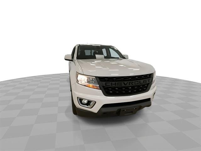 Certified Used 2020 SUMMIT WHITE Chevrolet 4WD LT image 4