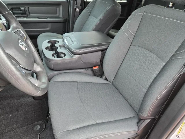 2025 RAM 2500 Tradesman - Photo 25