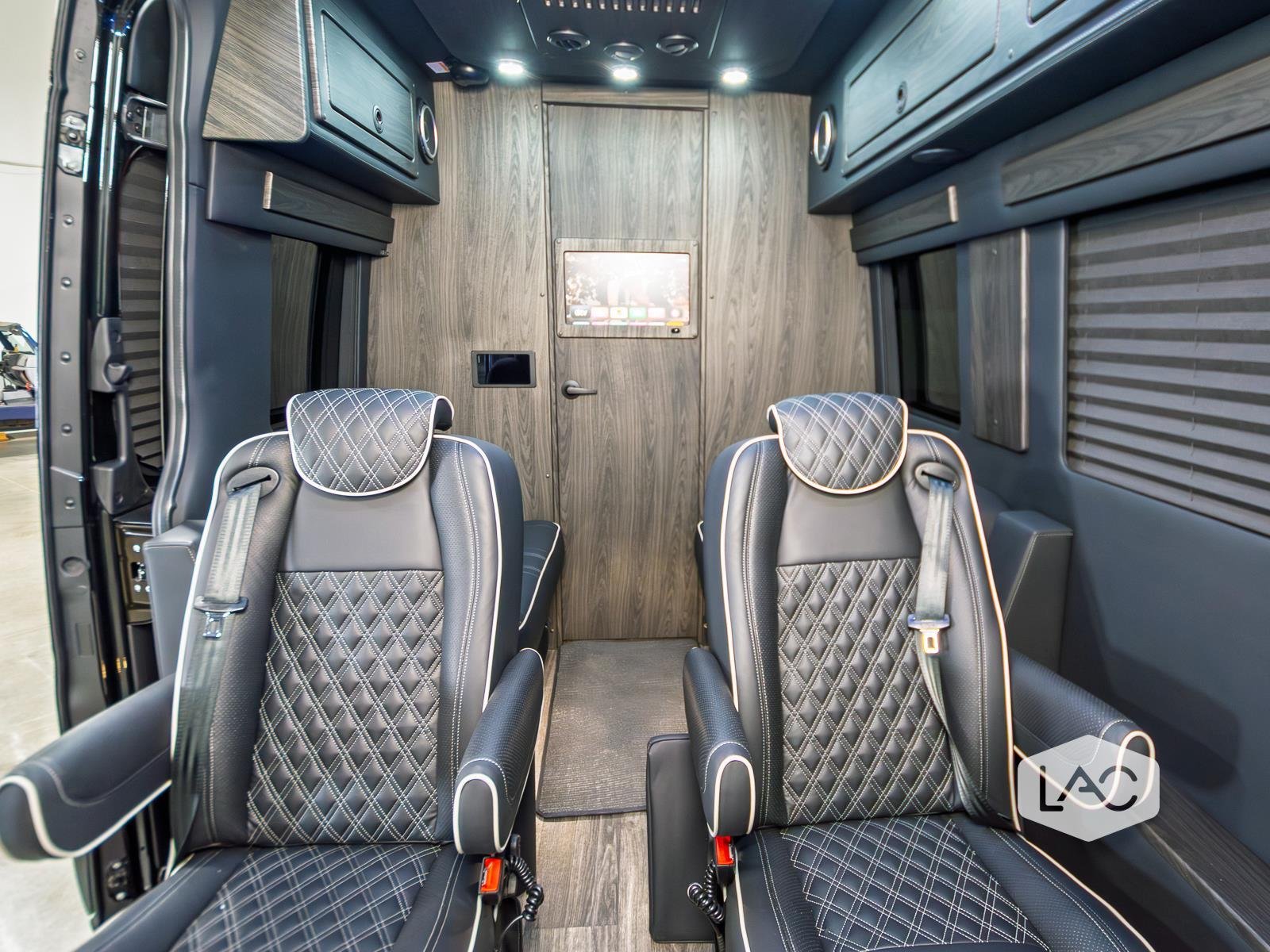 New 2026 Obsidian Black Metallic OGV Luxury Coach 144 AWD ULTIMATE ADV w/ 540ah PKG image 7