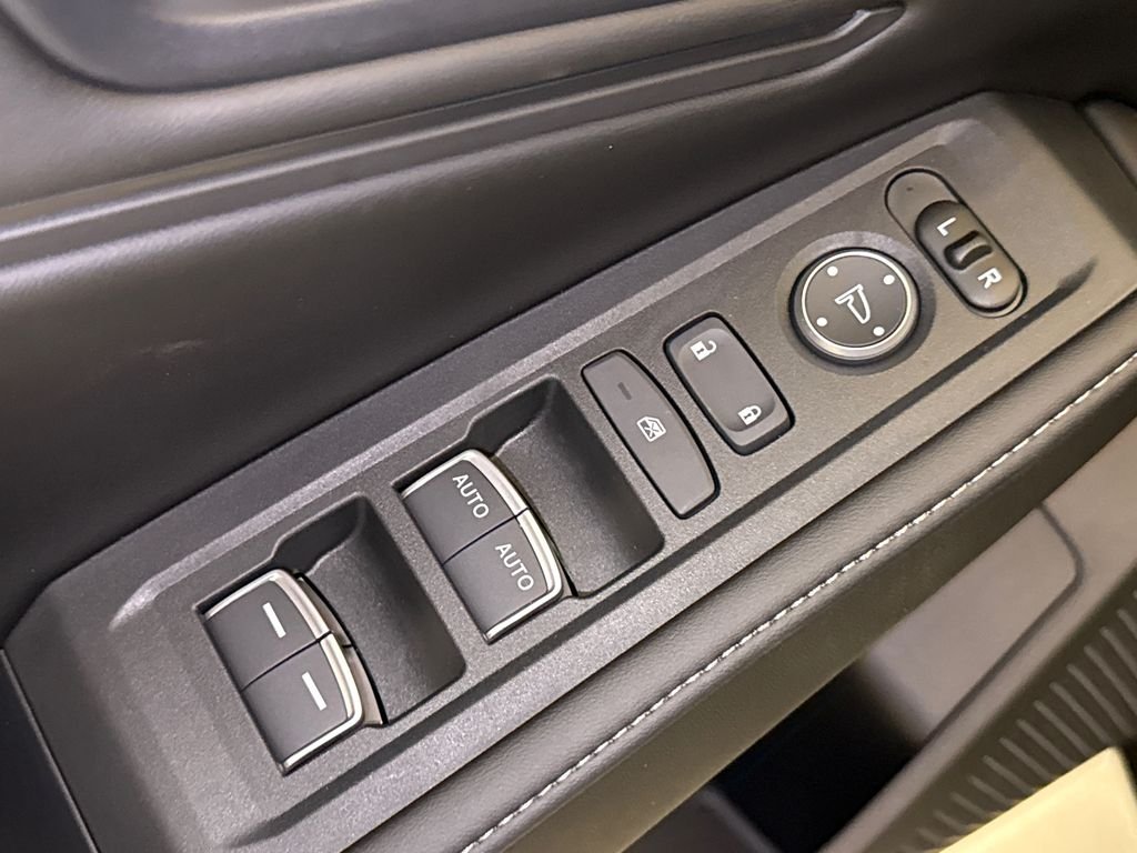 2025 Honda Accord Hybrid Sport-L - Photo 21