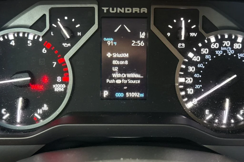 Used 2022 White Toyota SR5 image 27