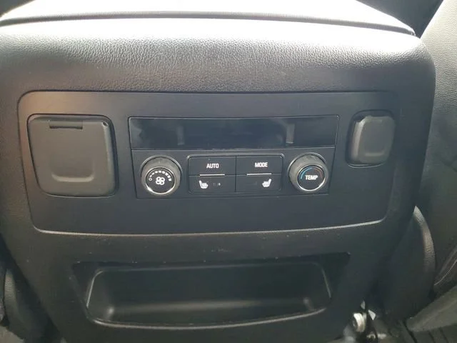 Used 2019 SHADOW GRAY METALLIC Chevrolet Premier image 25