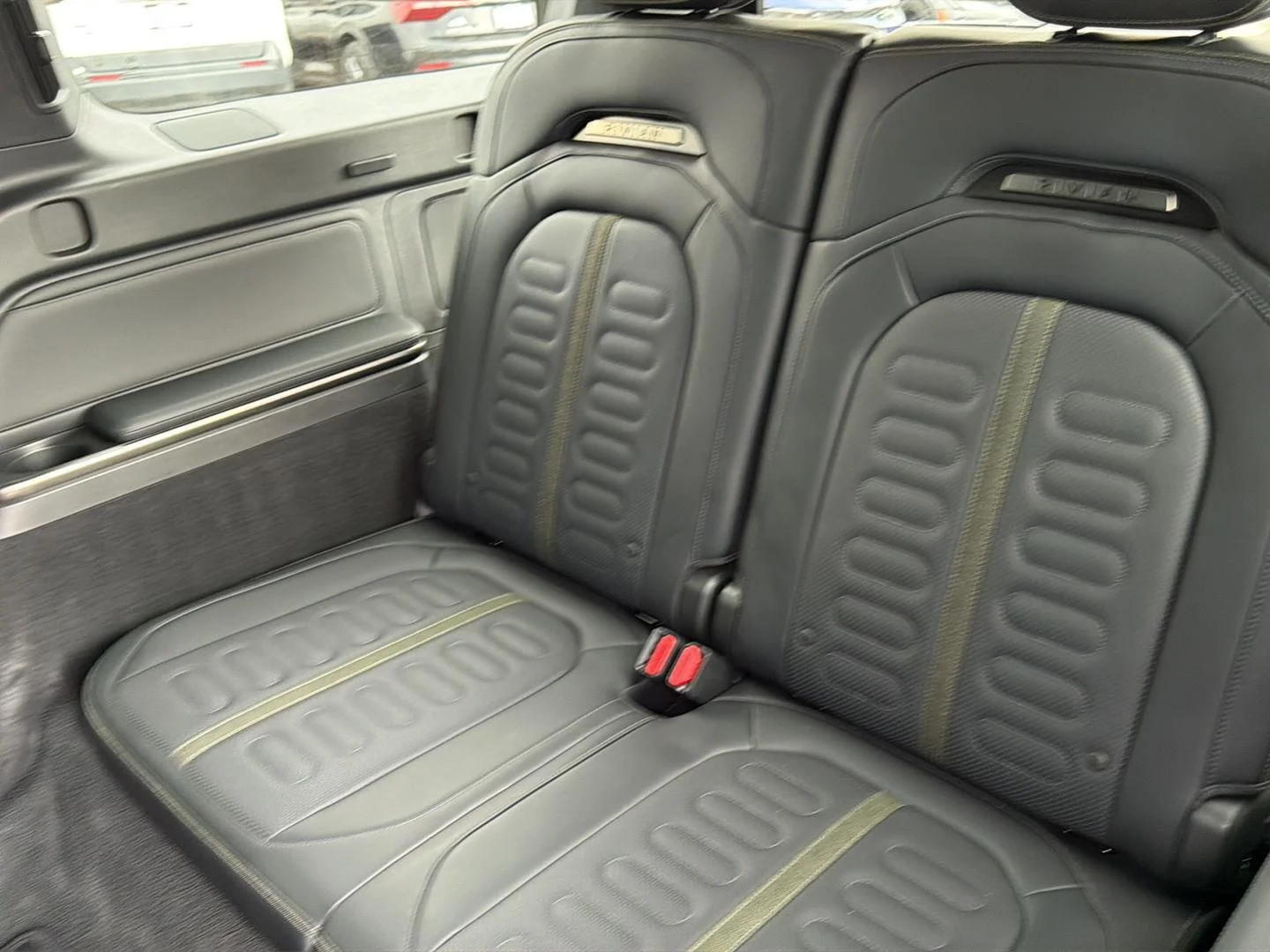 Used 2024  Rivian Adventure image 22