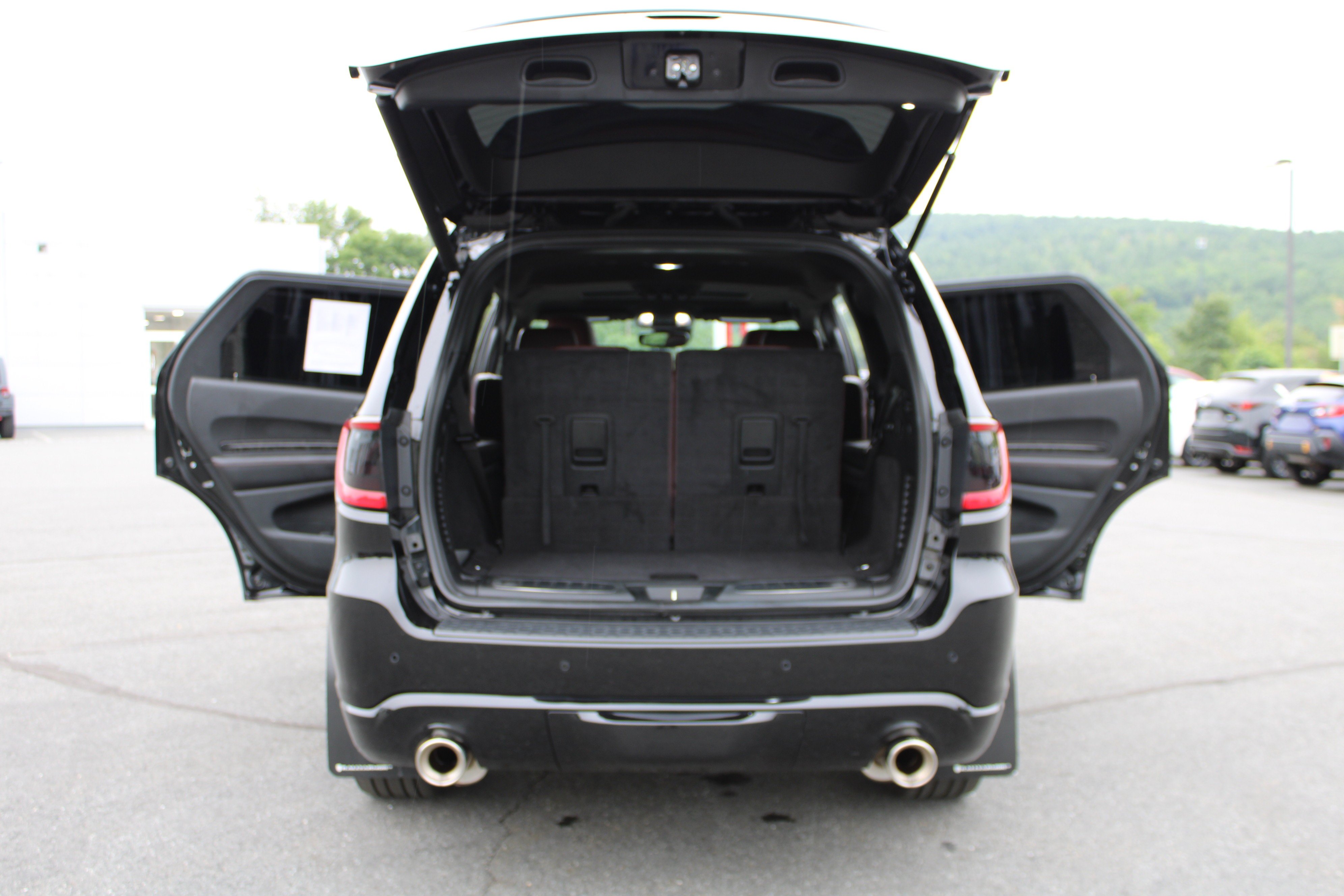 Used 2023 DB Black Clearcoat Dodge R/T Premium image 17