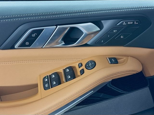 New 2026 Gray Metallic BMW xDrive40i image 18