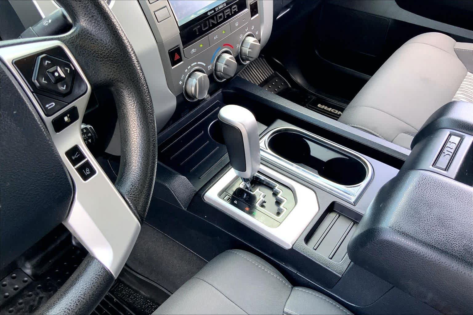 Used 2019 Midnight Black Metallic Toyota SR5 image 16