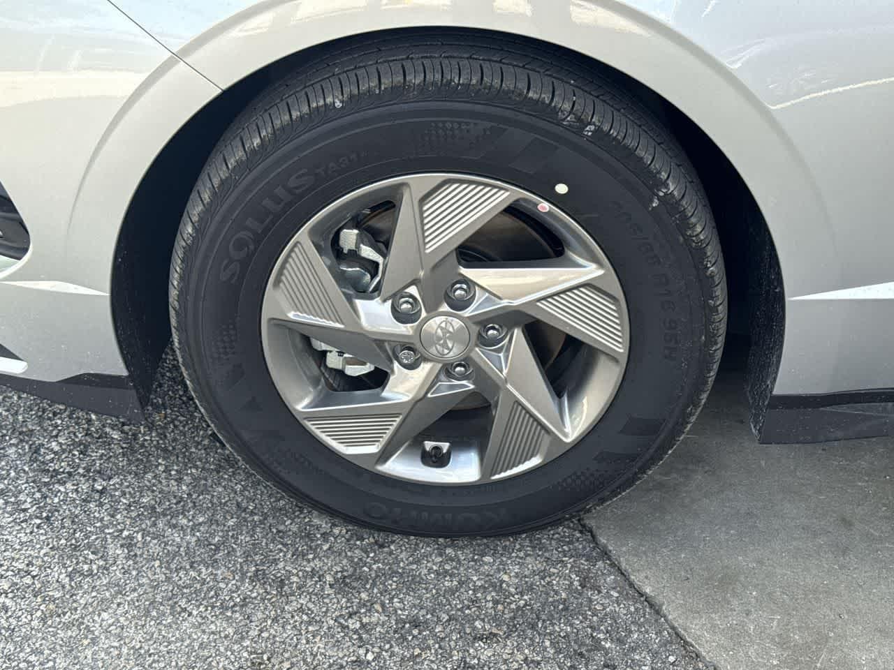 New 2026 Aero Silver Hyundai SE image 40
