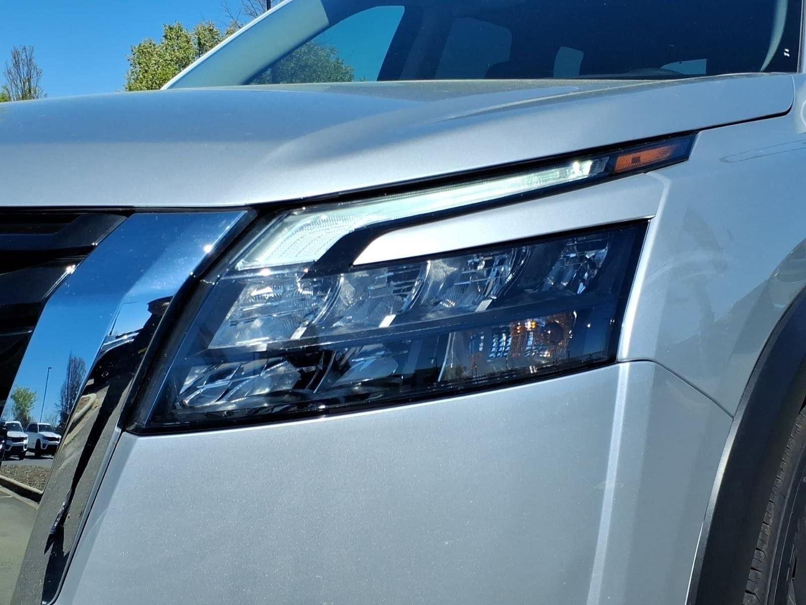 Used 2025 Brilliant Silver Metallic Nissan SV image 14