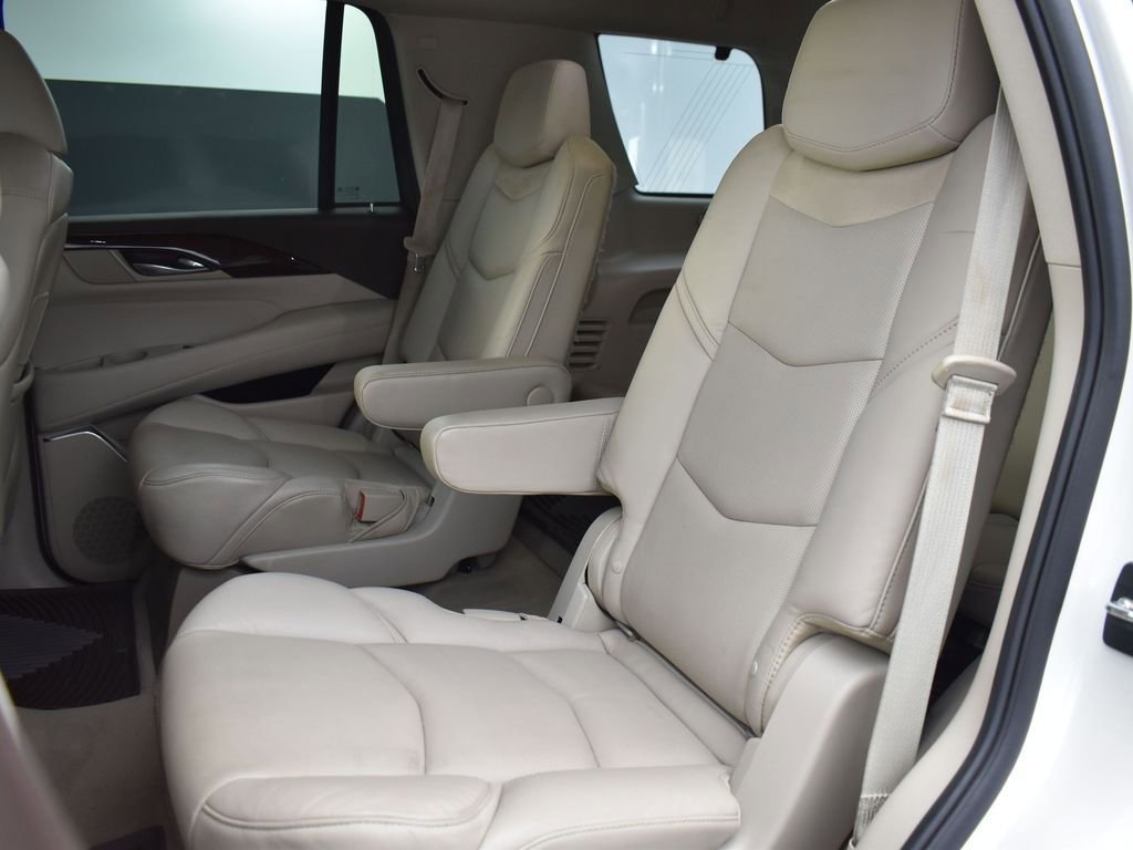 2015 CADILLAC ESCALADE - Image 26