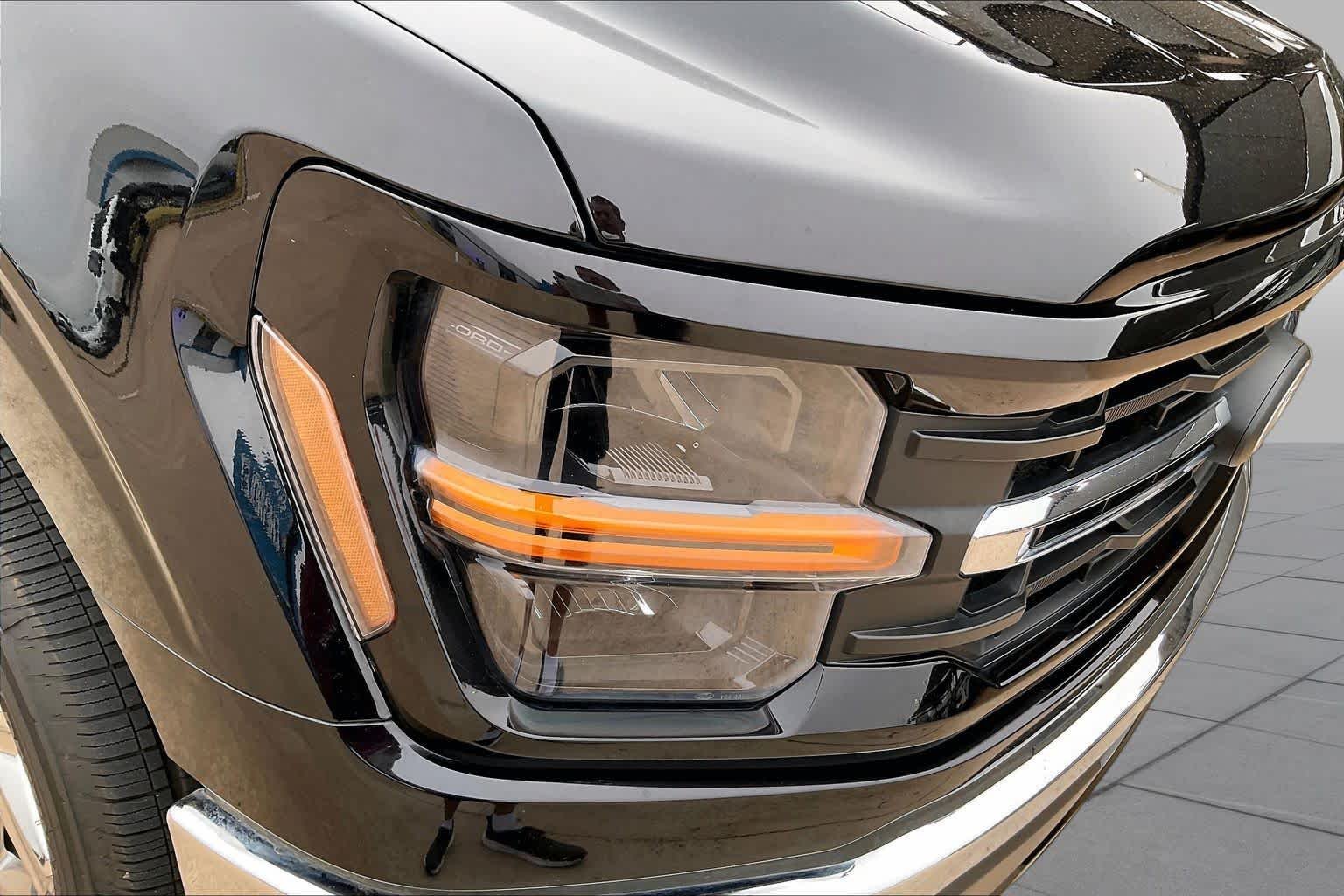 Used 2024 Agate Black Ford XLT image 26