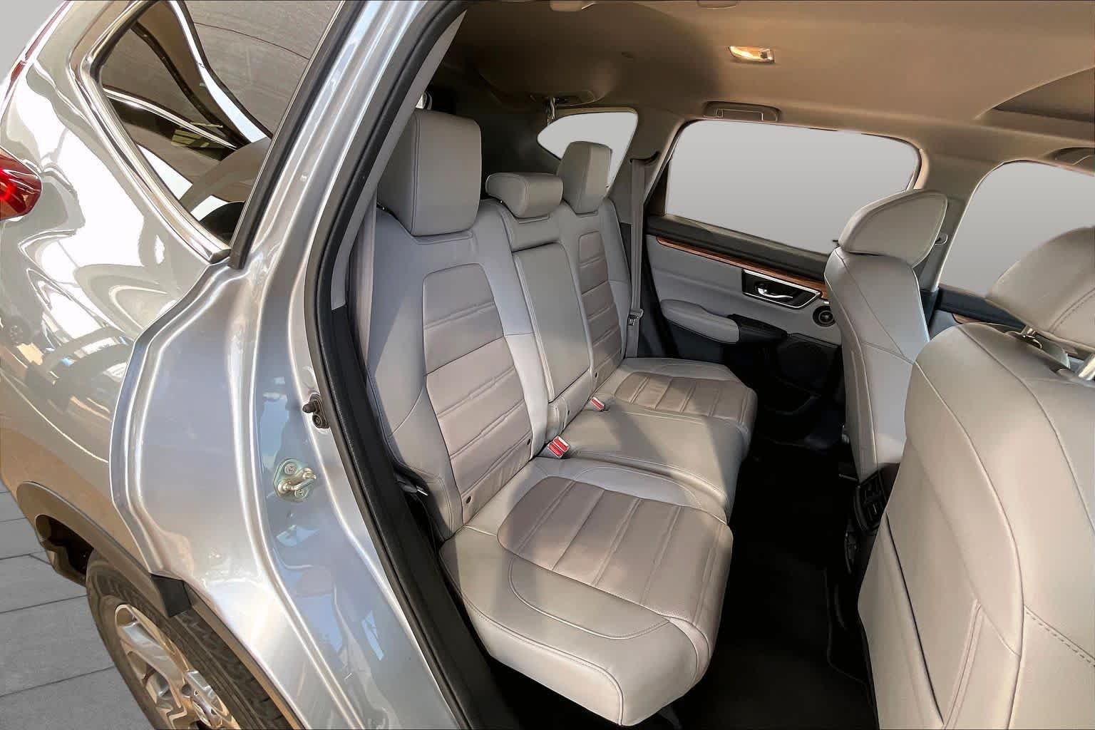 Used 2019 Lunar Silver Metallic Honda EX-L image 19