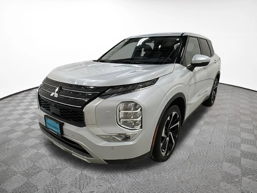2023 Mitsubishi Outlander