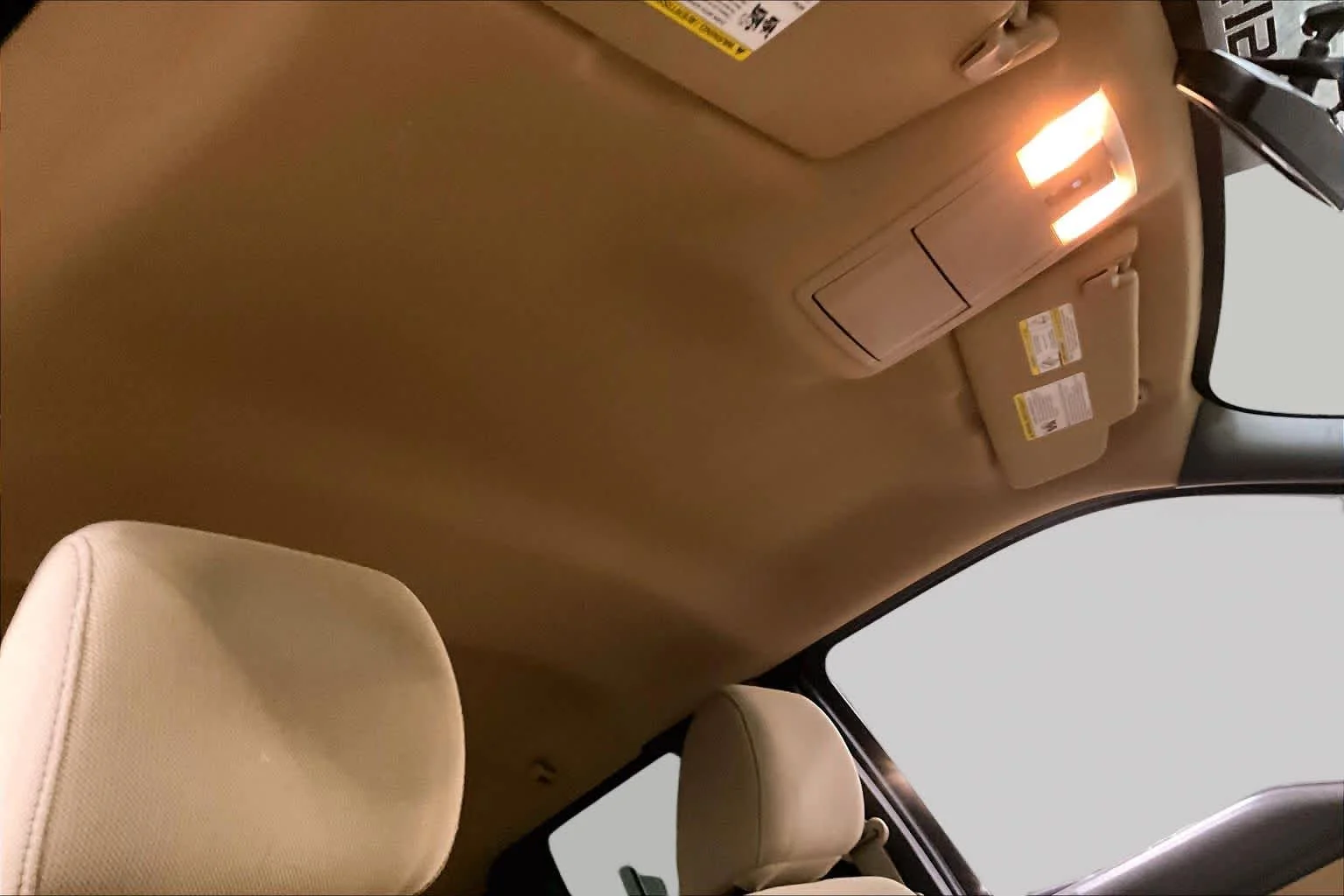 Used 2011 Red Candy Metallic Tinted Clearcoat Ford XLT image 13