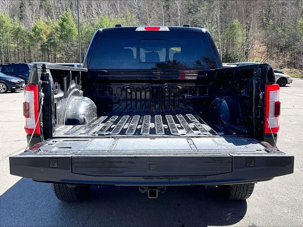 Used 2023 Black Metallic Ford Lariat image 31