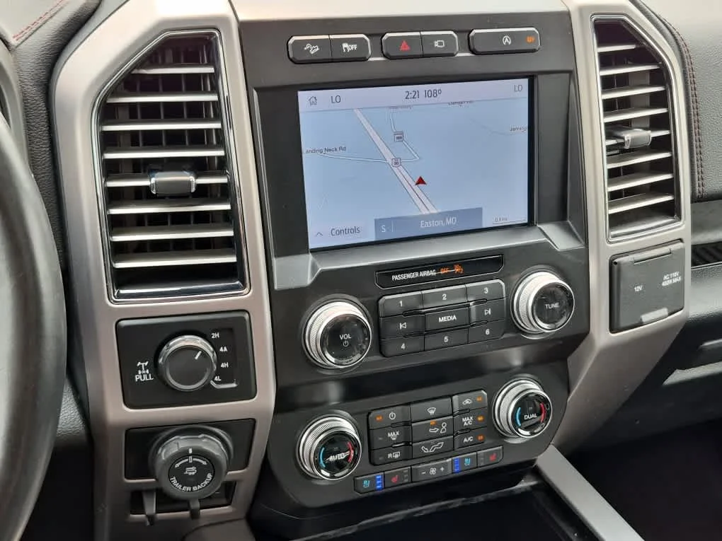 Used 2020 Agate Black Metallic Ford Platinum image 15