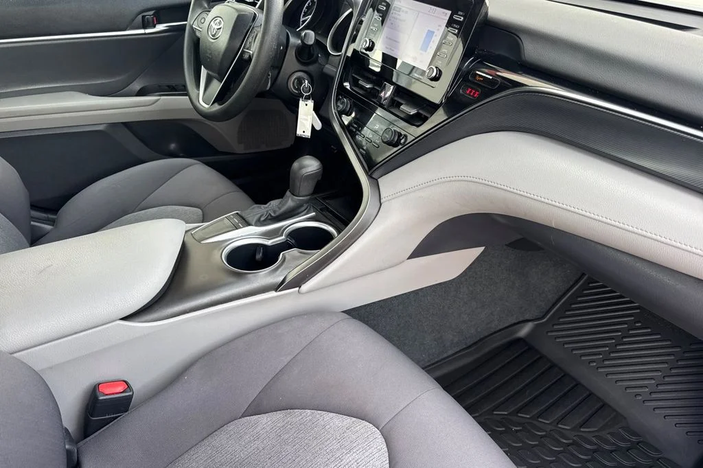 Used 2023 Silver Toyota LE image 19
