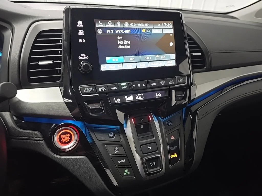 Used 2024 Gray Honda Touring image 26