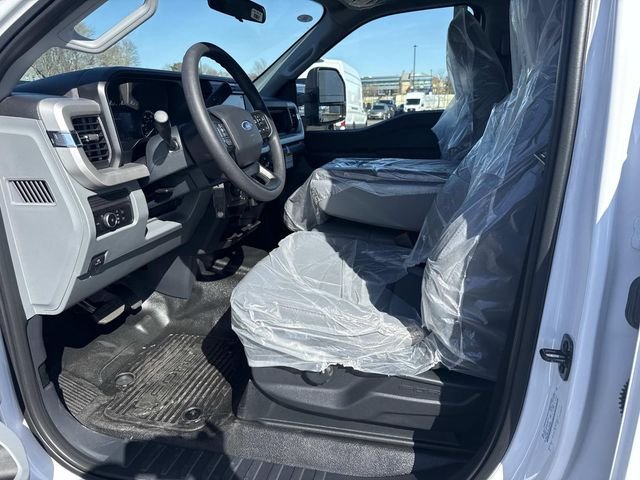New 2026 Oxford White Ford F-350® XL image 8