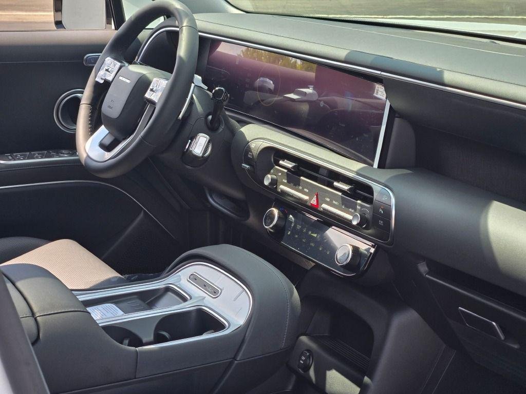 New 2026 White Pearl Hyundai SEL Premium 7P image 8