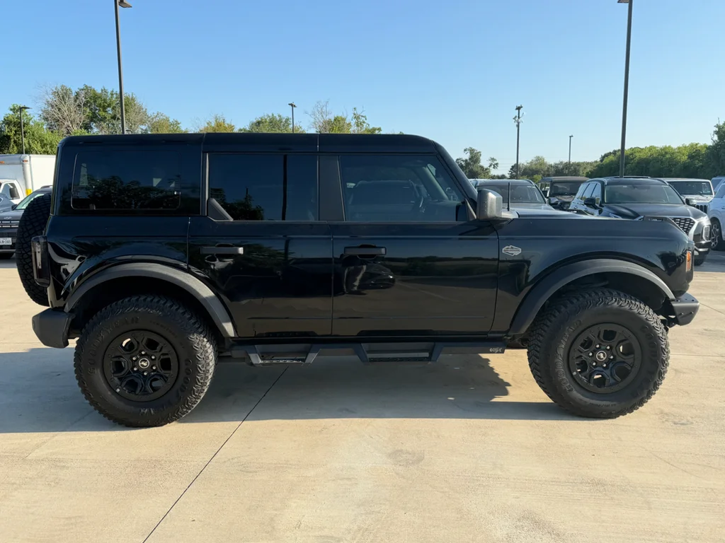 Used 2024 Shadow Black Ford Wildtrak image 7