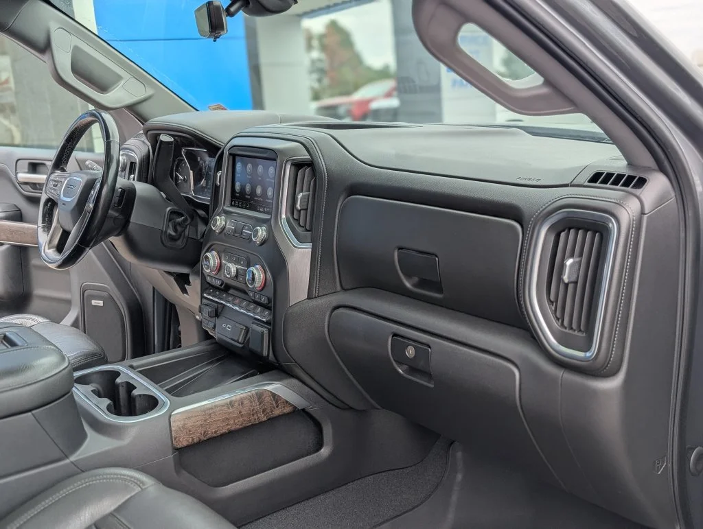 Used 2020 Gray GMC Denali image 43