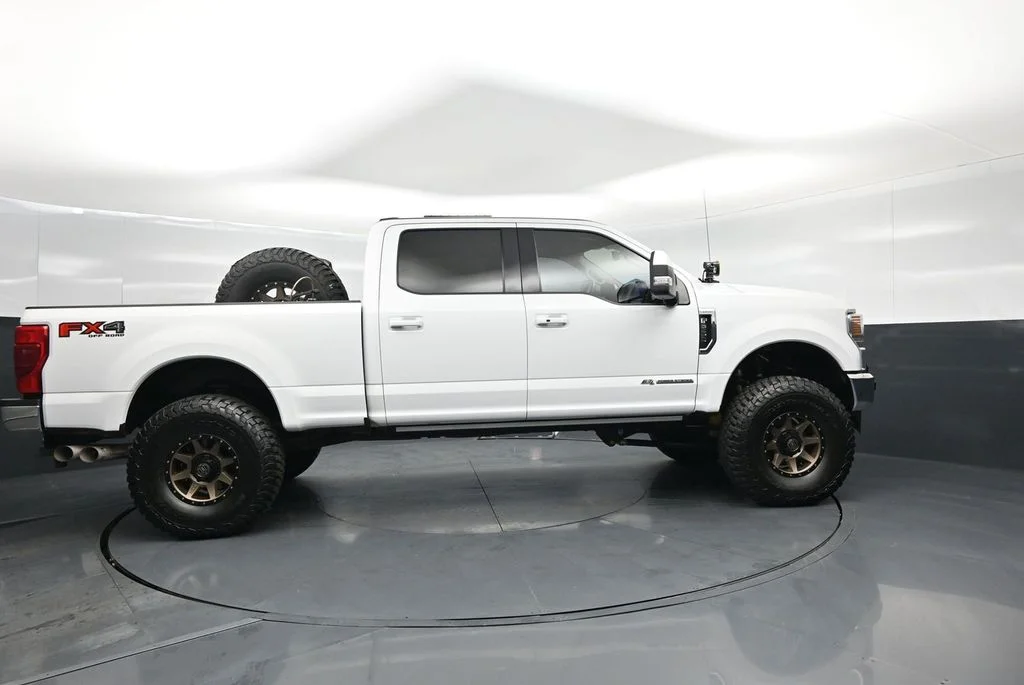 Used 2021 White Ford Lariat image 23