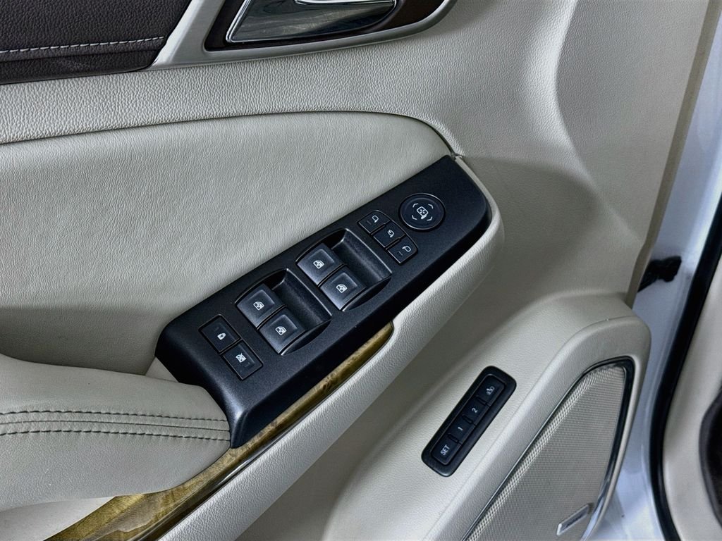 Used 2016 White GMC Denali image 19
