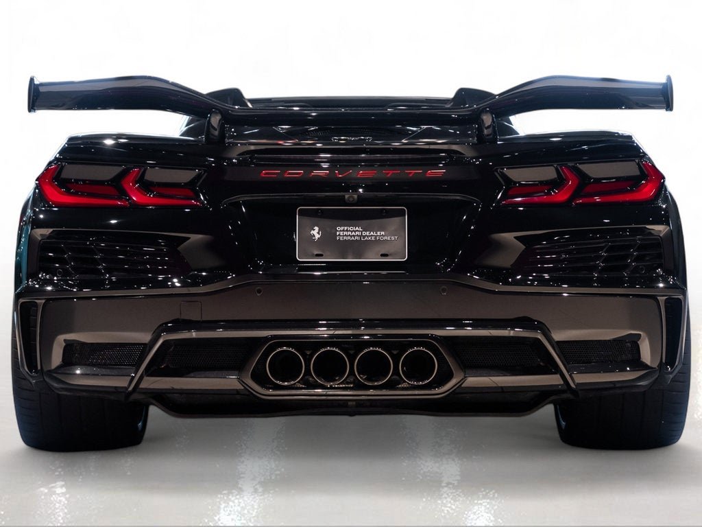 Used 2025 Black Chevrolet Z06 image 10