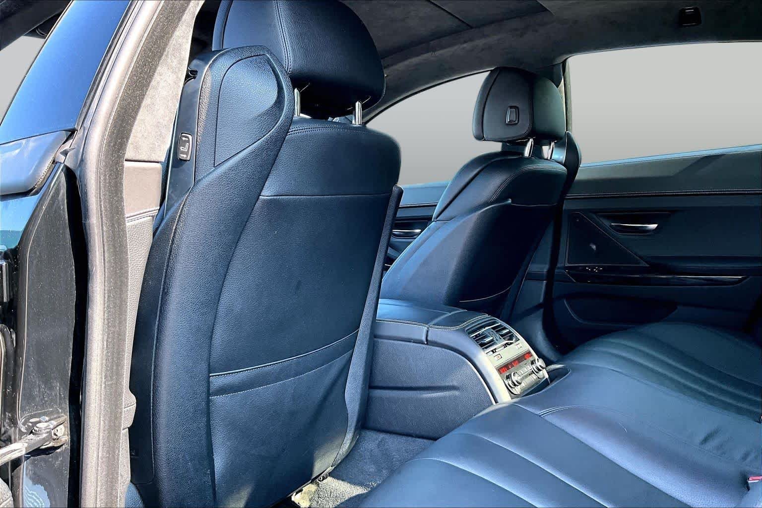 Used 2016 Black Sapphire Metallic BMW 640i xDrive image 22