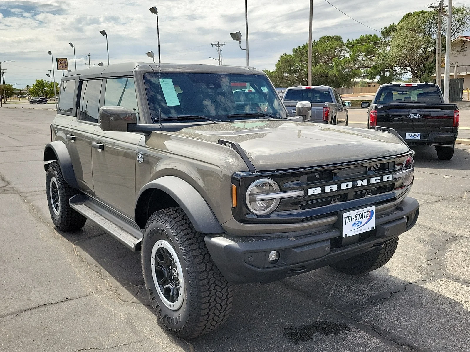 New 2026 Marsh Gray Ford Outer Banks&reg; image 6