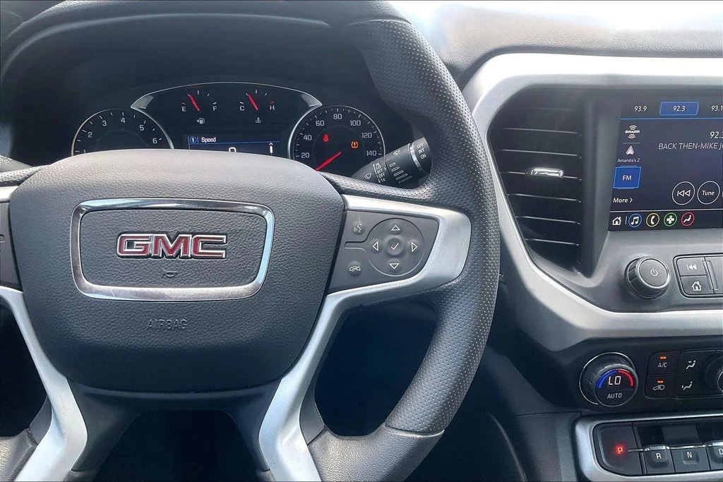 Used 2023 Volcanic Red GMC SLE image 18