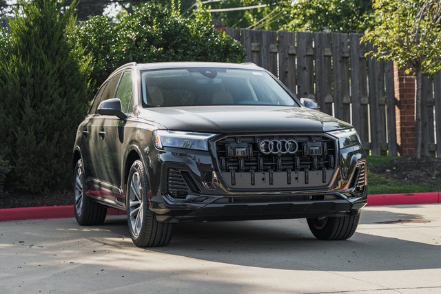 2026 Audi Q7 Premium Plus