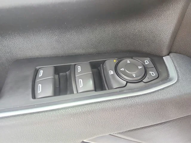Used 2025 White Chevrolet LT image 36