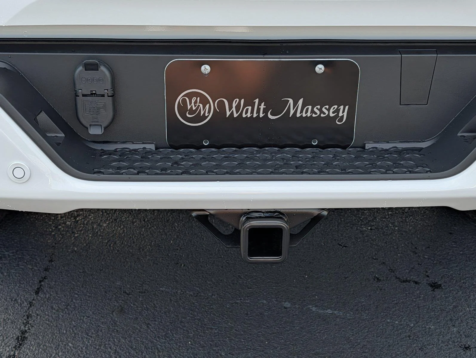 New 2026 Summit White GMC Elevation image 34