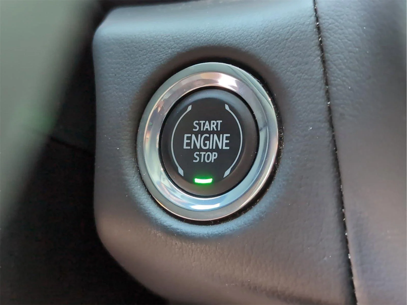 Used 2023 Onyx Black GMC AT4 image 27