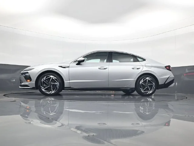 Certified Used 2024 Silver Hyundai SEL image 28