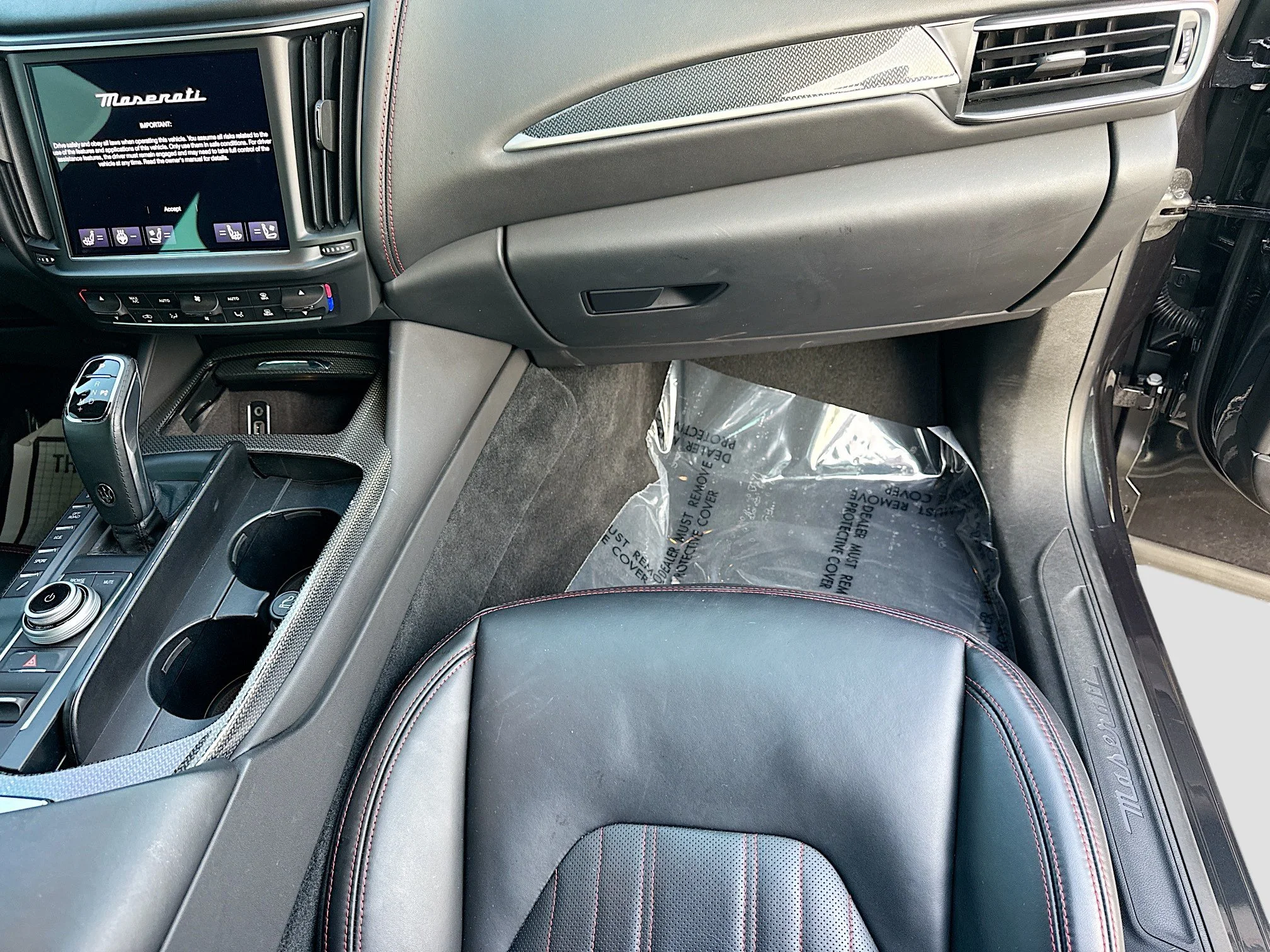 Used 2022 Nero Ribelle Metallic Maserati Modena image 18