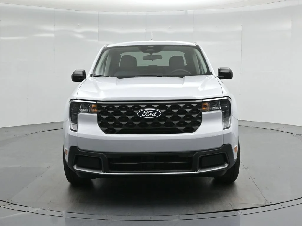 New 2026 Space White Metallic Ford XLT image 45