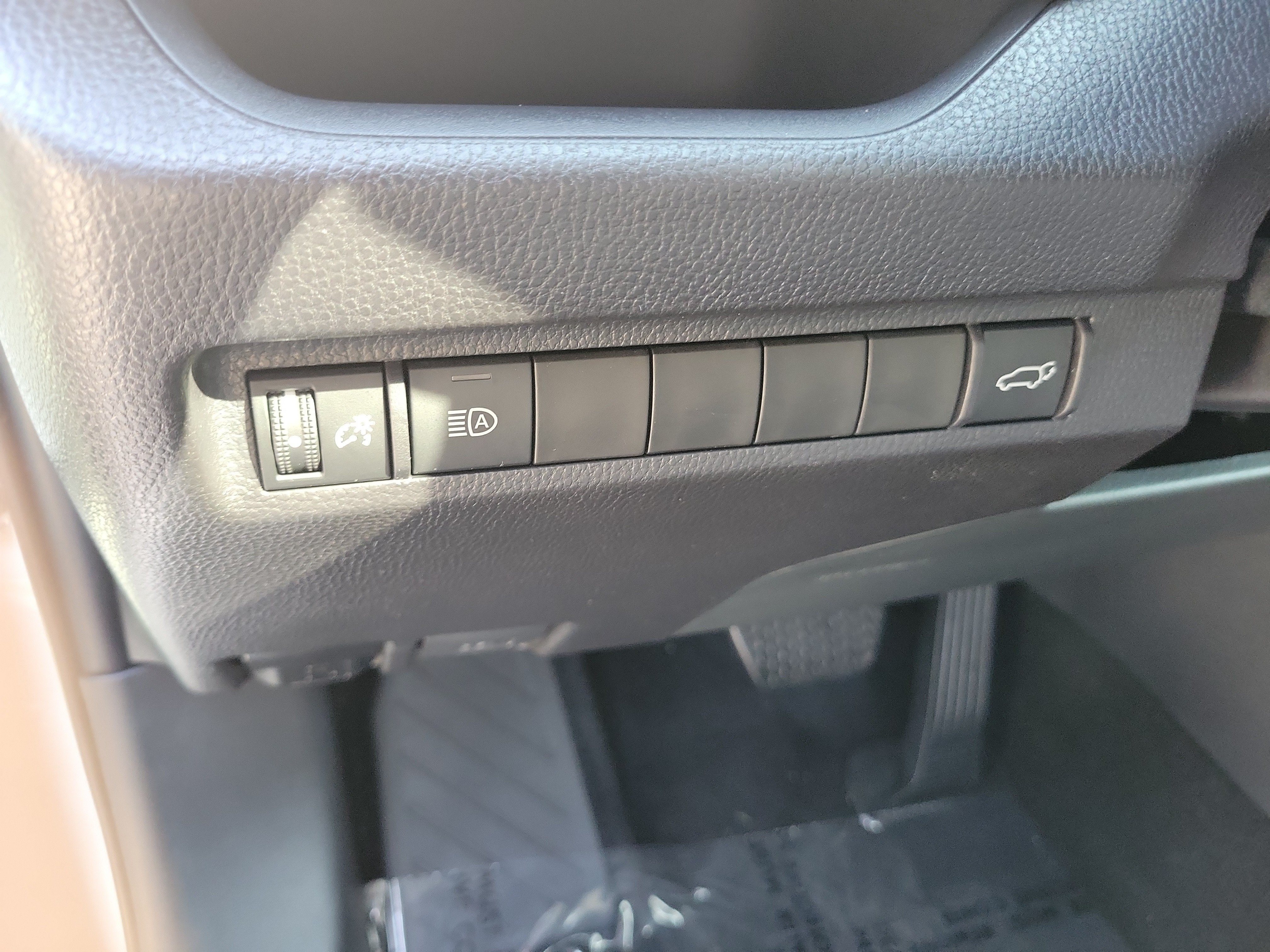 Certified Used 2025 Ice Toyota XLE image 26