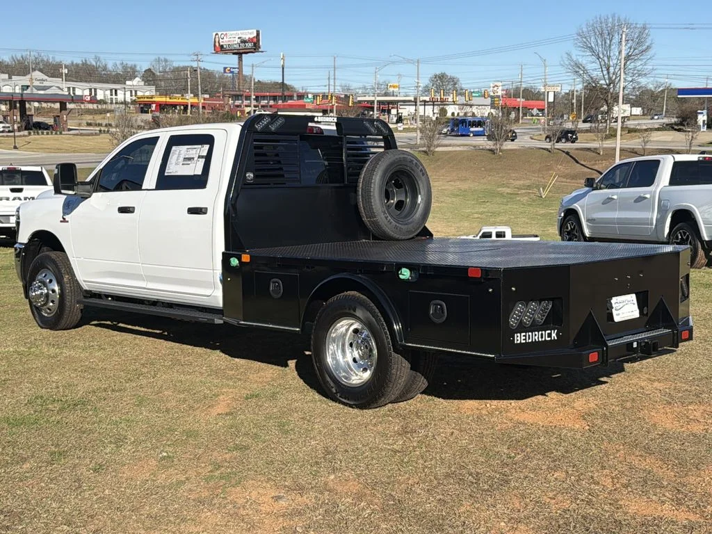 2026 RAM 3500 Chassis Tradesman - Photo 5