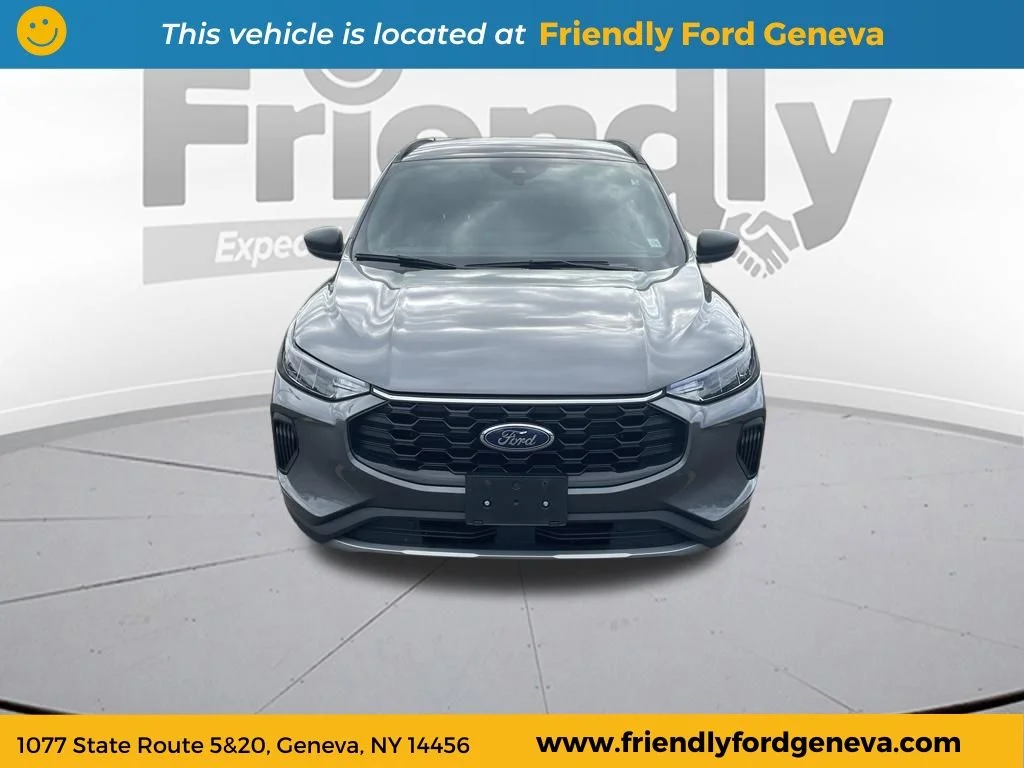 Used 2025 Carbonized Gray Metallic Ford ST-Line image 2