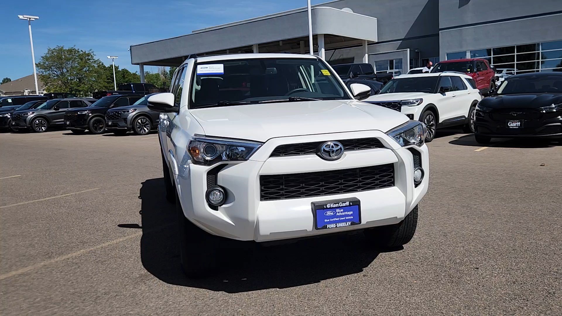 Used 2019 Super White Toyota SR5 image 5
